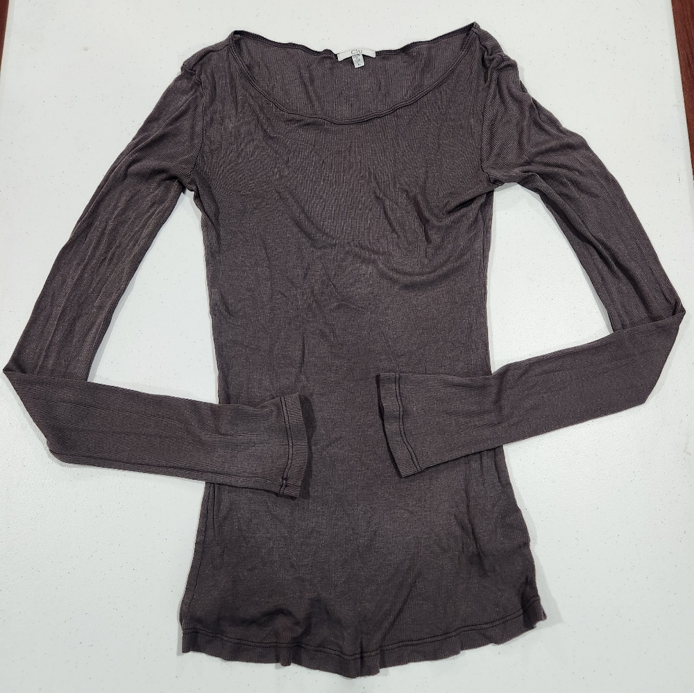 Clu Ribbed Gray Long Sleeve Top Scoop Neck